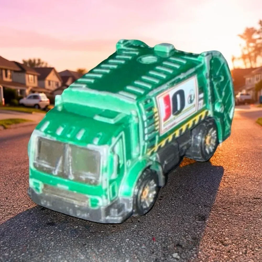 2005 Matchbox #72 Trash Truck Green JO Waste Management Die Cast Garbage Truck
